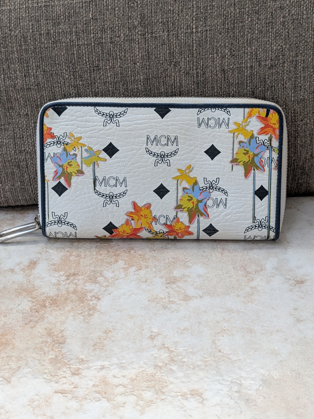 MCM Visetos Floral Zip Around Wallet w COA EUC